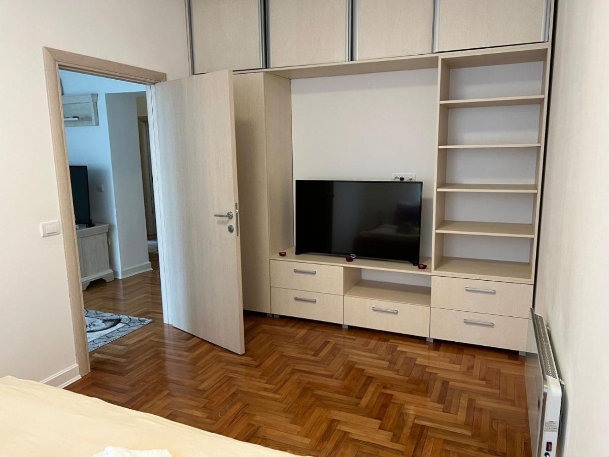 Apartment Alex Belgrado Buitenkant foto