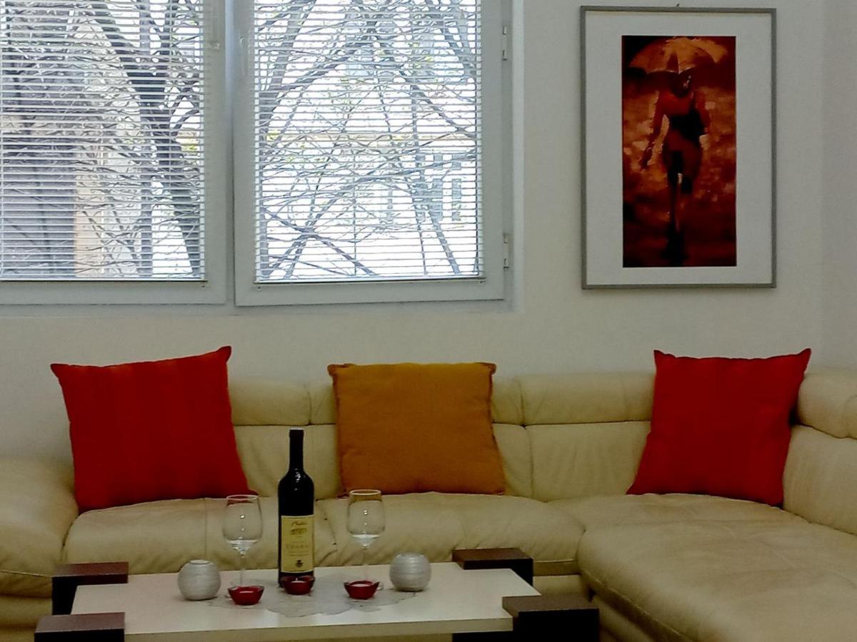 Apartment Alex Belgrado Buitenkant foto