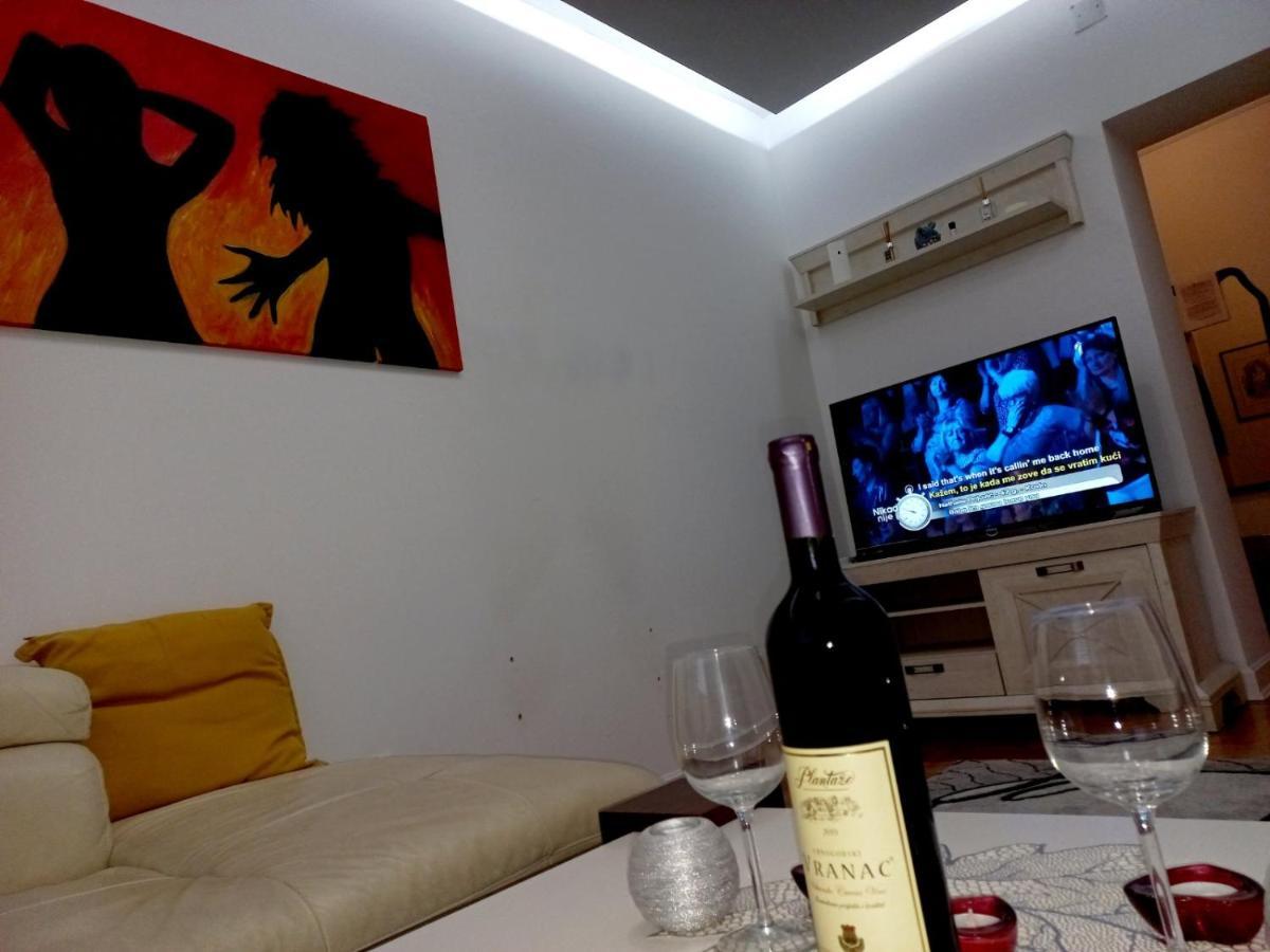 Apartment Alex Belgrado Buitenkant foto
