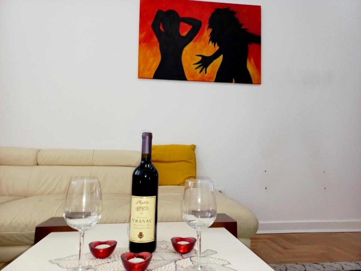 Apartment Alex Belgrado Buitenkant foto